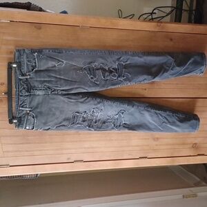 AMERICAN EAGLE DISTRESSED  JEANS